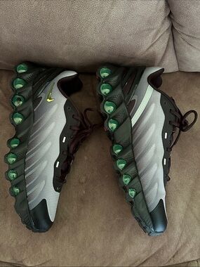 Nike Air Max DN8 (GS) size 5.5Y